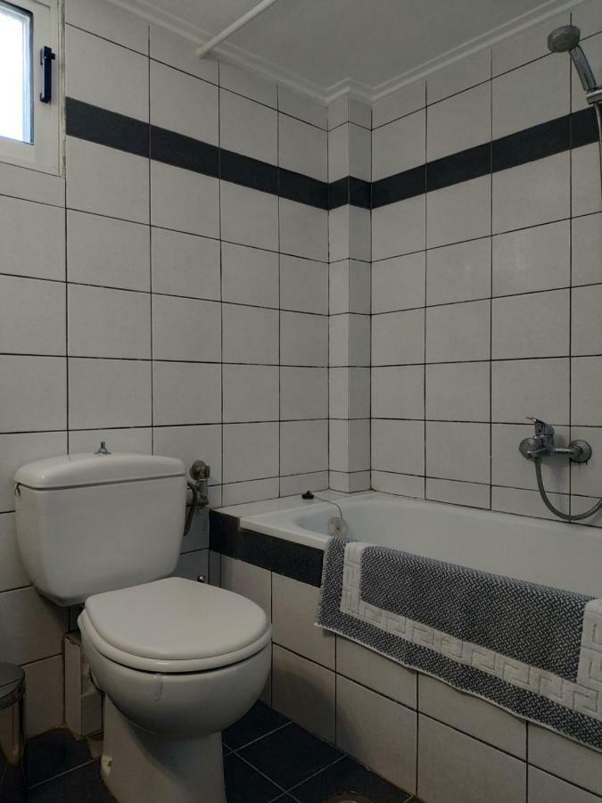 Epavlis Apartment Néa Péramos エクステリア 写真